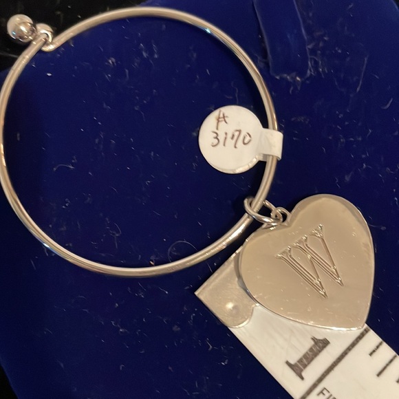NWT Silver Heart Key Chain Monogram “W” on Silver Heart -great Gift 🎁 - Picture 6 of 8